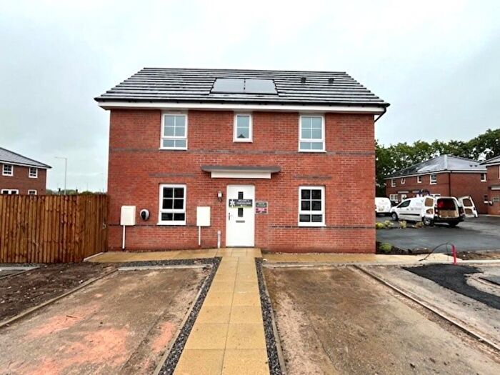 3 Bedroom Semi-Detached House To Rent In Kelso Road, Lightfoot Green, Preston, PR4