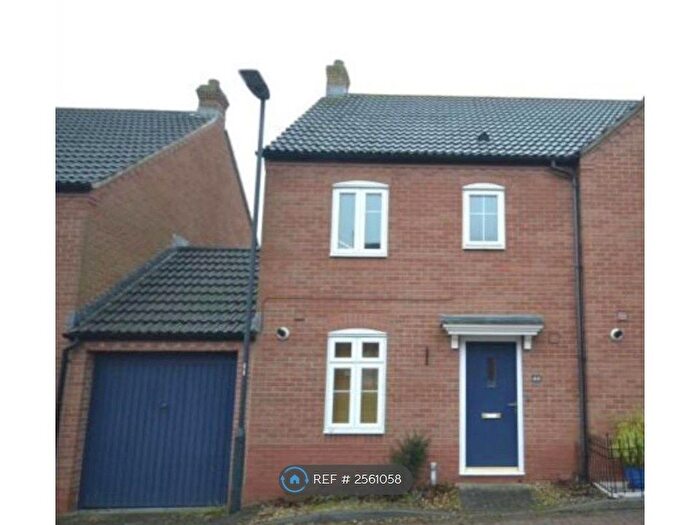 3 Bedroom Semi-Detached House To Rent In Blandamour Way, Bristol, BS10