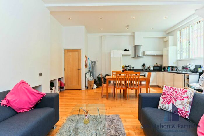 4 Bedroom Flat To Rent In More Copper House, - Magdalen Street, London, SE1