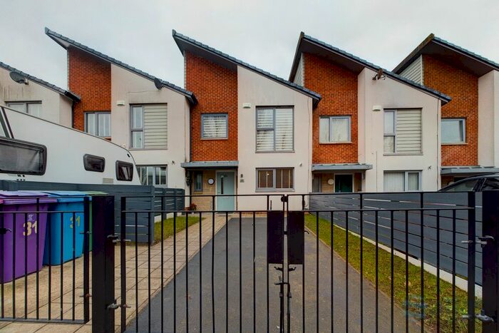3 Bedroom Terraced House To Rent In Dingle Road, Dingle, L8
