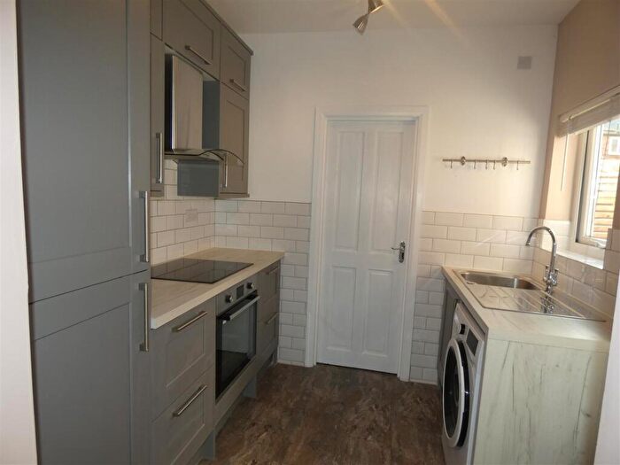 2 Bedroom Flat To Rent In Warton Terrace, Heaton, NE6