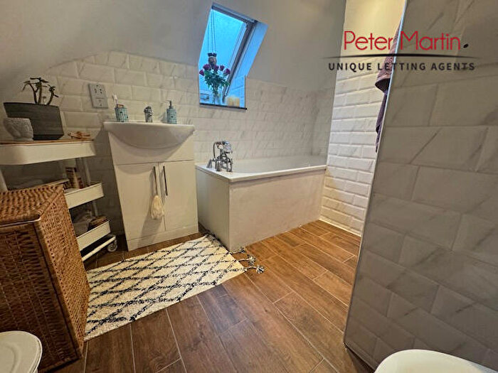 Apartment To Rent In Rosslyn Hill, Belsize Park, NW3