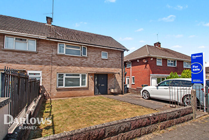 3 Bedroom End Of Terrace House For Sale In Countisbury Avenue, Cardiff, CF3