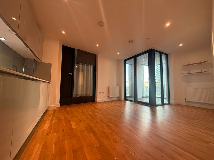 1 Bedroom Flat To Rent In Station Road, London, SE13