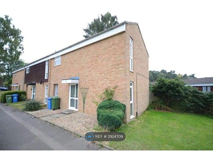 3 Bedroom Semi Detached House To Rent In Dryden, Bracknell, RG12