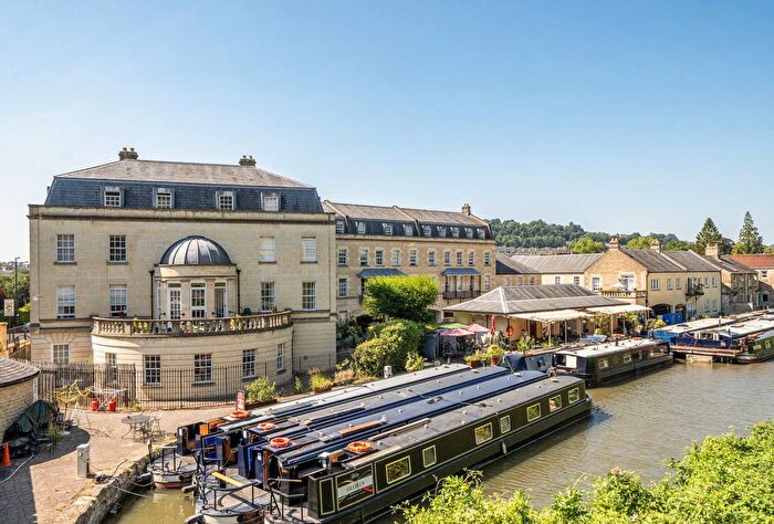 2 Bedroom Flat For Sale In Sydney Wharf, Bath, Somerset, BA2