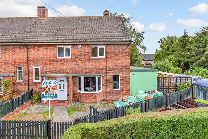 2 Bedroom Semi-Detached House For Sale In Covey Hall Road, Snodland, Kent, ME6