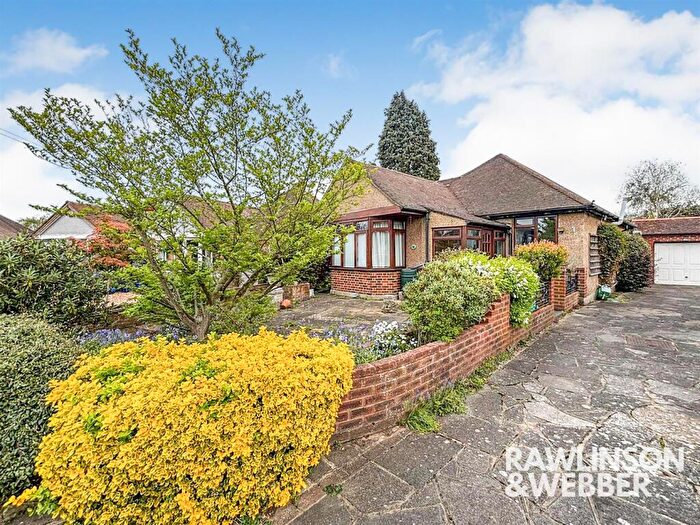 2 Bedroom Detached Bungalow For Sale In Third Close, West Molesey, KT8