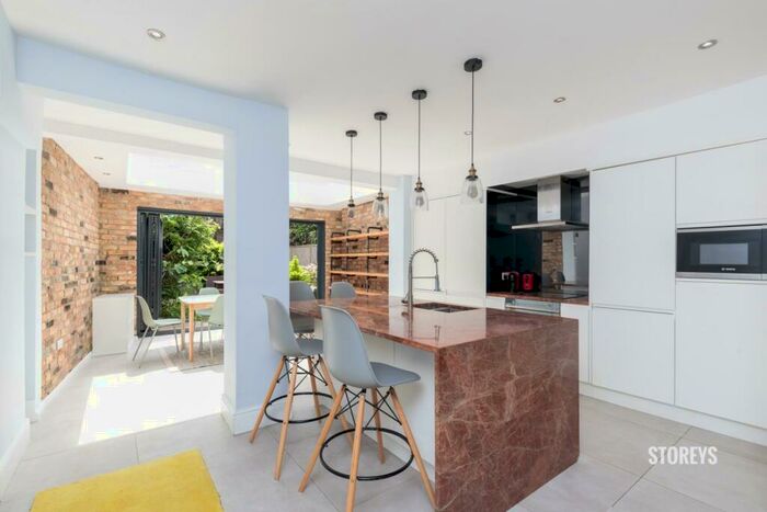 5 Bedroom House To Rent In Colvestone Crescent, Dalston, London, E8