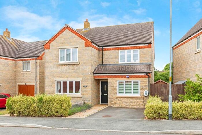 4 Bedroom Detached House To Rent In Poppy Drive, Raunds, Wellingborough, NN9