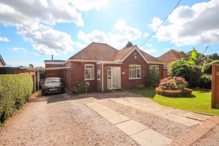 4 Bedroom Detached Bungalow For Sale In Acrise, CT18