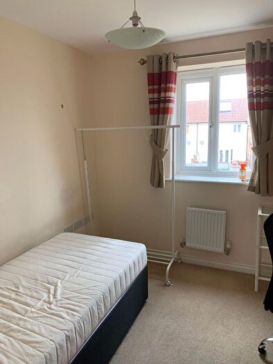 3 Bedroom Semi-Detached House To Rent In Wood Mead, Bristol, BS34
