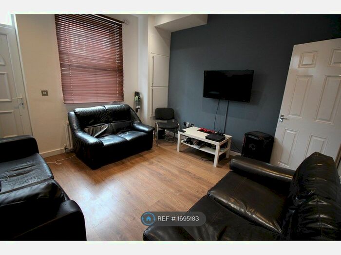 5 Bedroom Terraced House To Rent In Welton Mount, Leeds, LS6