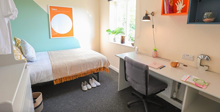 1 Bedroom Semi-Detached House To Rent In Park Road, Brighton, BN1