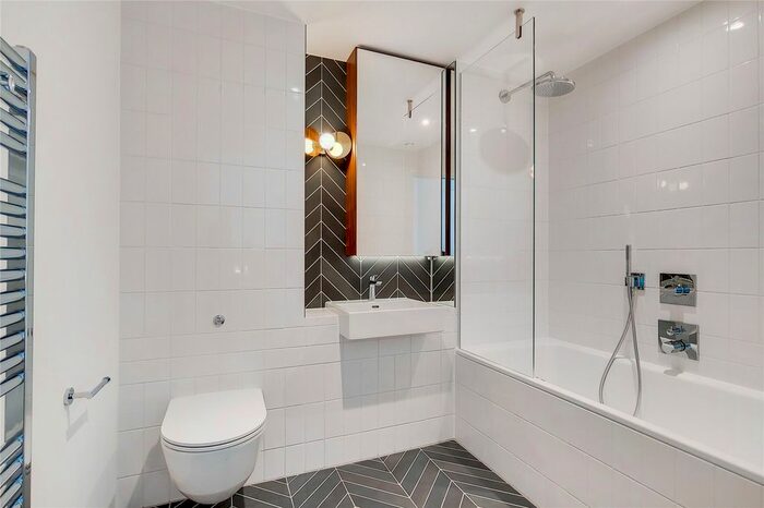 2 Bedroom Flat To Rent In City Road, London, EC1V