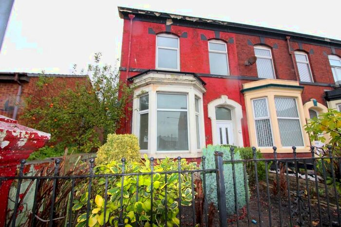 3 Bedroom Terraced House To Rent In Walmersley Road, Bury, BL9