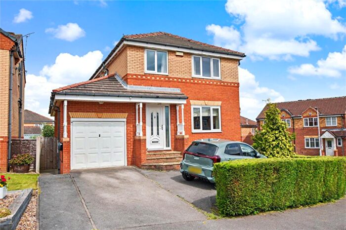 4 Bedroom Detached House For Sale In Sandpiper Approach, Morley, Leeds, West Yorkshire, LS27