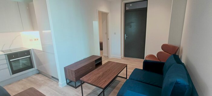 1 Bedroom Flat To Rent In Queen Street, Salford, M3