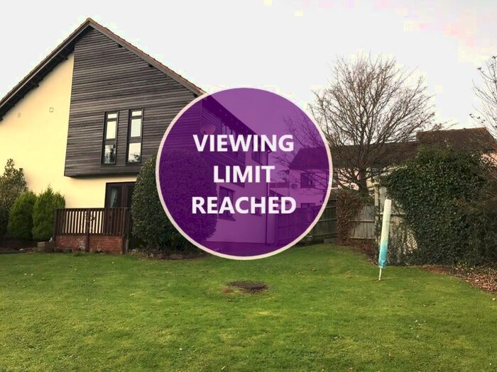 2 Bedroom Flat To Rent In Buckeridge Towers, Grange Drive, Teignmouth, TQ14