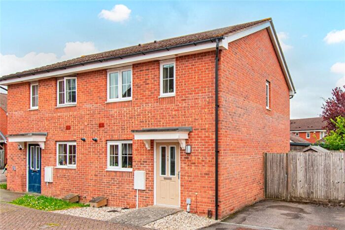 2 Bedroom Semi Detached House For Sale In Lancers Drive, Thatcham, Berkshire, RG19