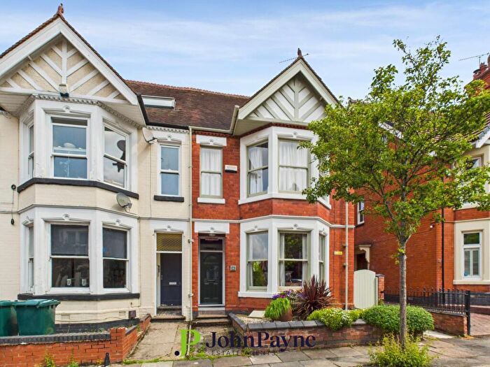 4 Bedroom Semi-Detached House For Sale In Spencer Avenue, Earlsdon, Coventry, CV5