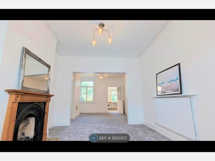 3 Bedroom Terraced House To Rent In Addiscombe Court Road, Croydon, CR0