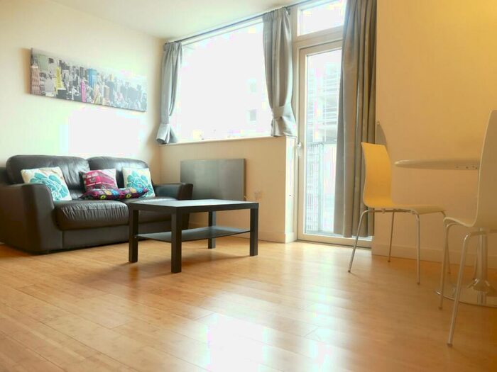 1 Bedroom Flat To Rent In Cross York Street, Leeds, West Yorkshire, Uk, LS2