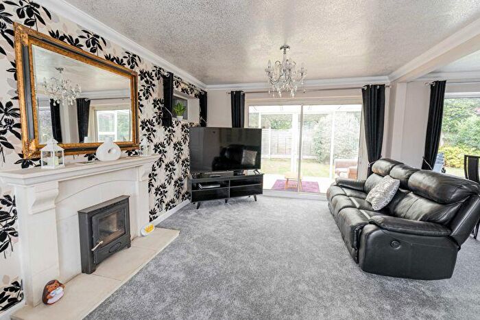 5 Bedroom Detached Bungalow To Rent In Carrbridge Close, Bournemouth, BH3