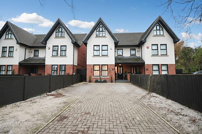 5 Bedroom Semi Detached House For Sale In Grange Road, Eccles, M30