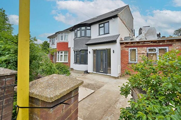 4 Bedroom Semi-Detached House To Rent In Twyford Road, Harrow, HA2