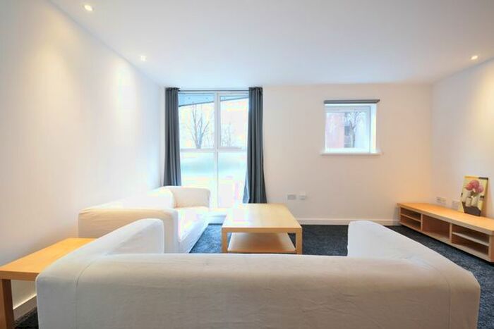 2 Bedroom Flat To Rent In Burlington Street, Manchester, M15