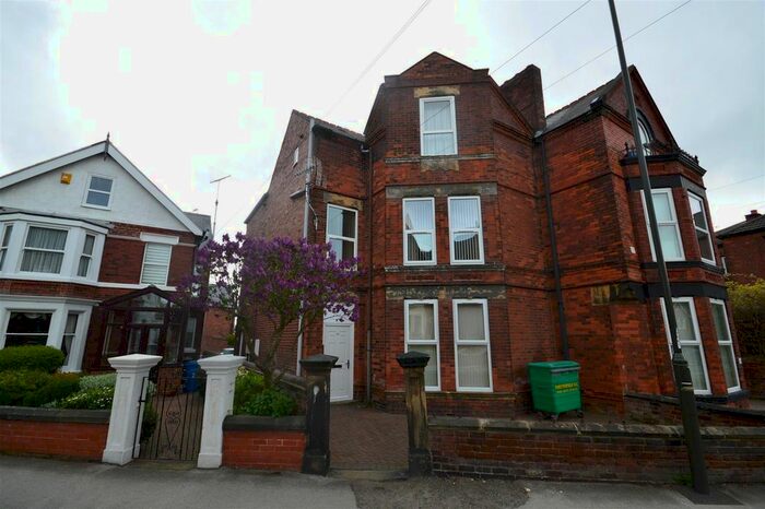 1 Bedroom Flat To Rent In Cross Street, Town Centre, Chesterfield, S40