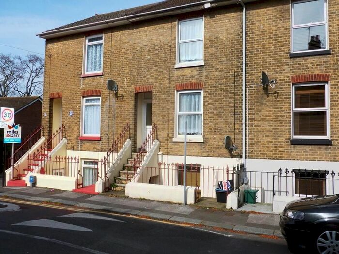 1 Bedroom Flat To Rent In Oswald Road, Dover CT17