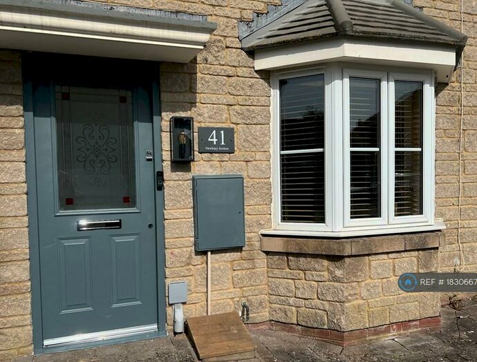 2 Bedroom End Of Terrace House To Rent In Newbury Avenue, Calne, SN11