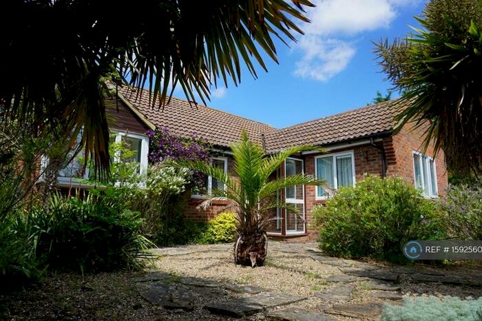 5 Bedroom Detached House To Rent In Glen Iris Close, Canterbury, CT2