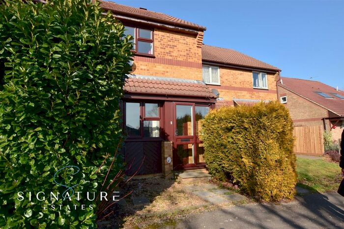 2 Bedroom Terraced House To Rent In Lancaster Way, Abbots Langley, WD5