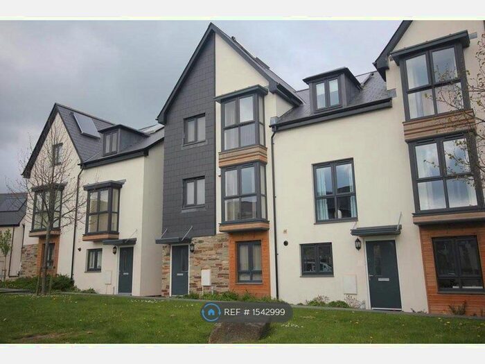 4 Bedroom Terraced House To Rent In Piper Street, Plymouth, PL6