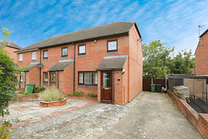 2 Bedroom Terraced House For Sale In Bishops Close, Nettlestead, Maidstone, ME18