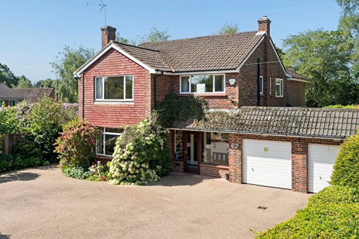 5 Bedroom Detached House For Sale In Butlers Court Road, Beaconsfield, HP9