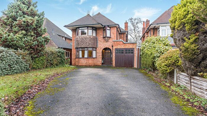 3 Bedroom Detached House For Sale In Jordan Road, Four Oaks, B75