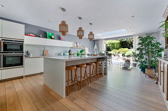 6 Bedroom Property To Rent In Wimbledon Park Road, SW19