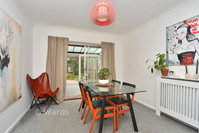 5 Bedroom Semi Detached House For Sale In Allington Drive, Rochester, Kent, ME2