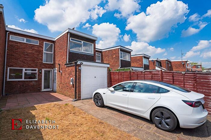 3 Bedroom Property To Rent In Beamish Close, Coventry, CV2