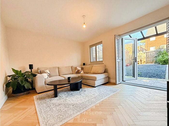 2 Bedroom End Terrace House For Sale In Exeter, EX4