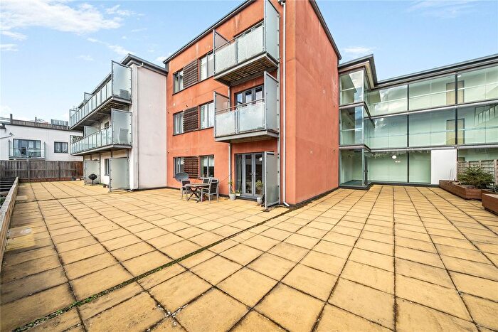 2 Bedroom Flat For Sale In Beckenham Road, Beckenham, BR3