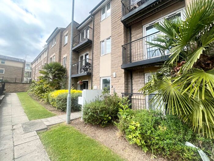 2 Bedroom Flat To Rent In Cornmill View, Horsforth, Leeds, West Yorkshire, Uk, LS18