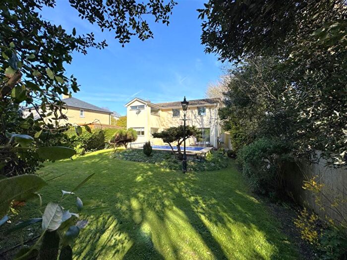 4 Bedroom Detached House For Sale In Lansdowne Square, Rodwell, DT4