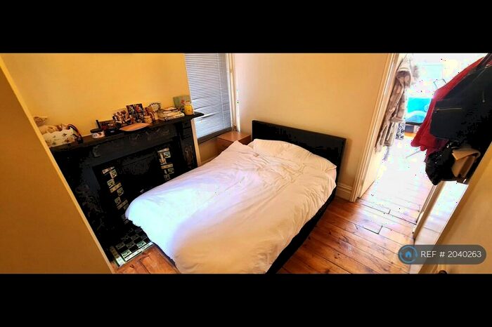 1 Bedroom Flat To Rent In Darwin Road, Southampton, SO15