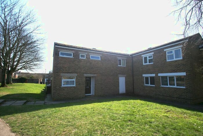 3 Bedroom End Of Terrace House To Rent In Wisteria Court, Floral Way, Andover, SP10