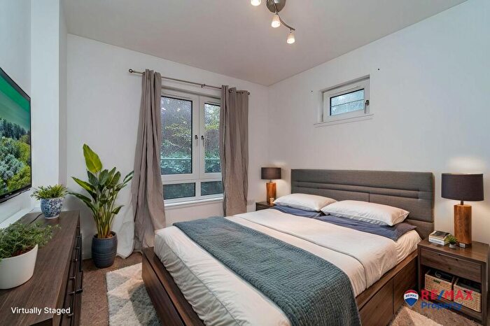 2 Bedroom Flat For Sale In Kaims Terrace, Kirkton, Livingston, EH54